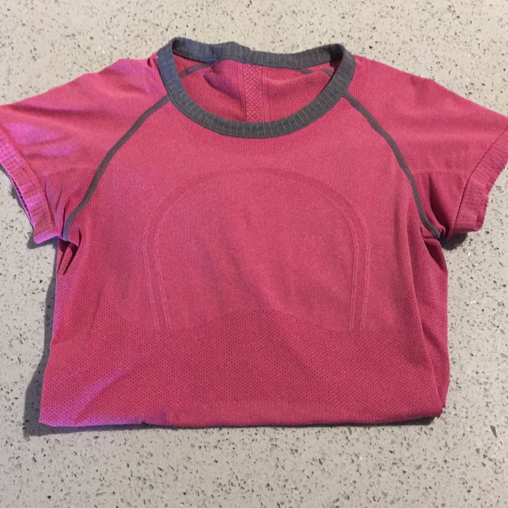 Pink lululemon tshirt